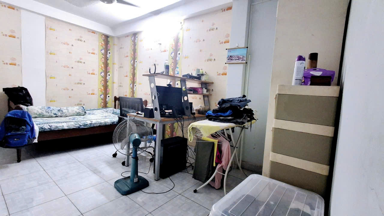 Ngộp Lạc Long Quân - Chợ Tân Bình - 56m21 - Hẻm 6m - 3 tầng - Ảnh 3